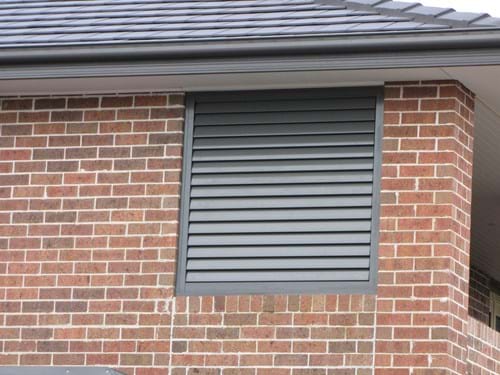 Perfect for residential or commercial applications - Pivoting 90mm Louvre Blade Shutter Panel Screen