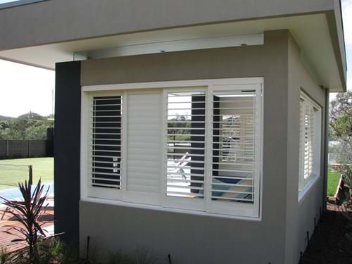 Bayside Privacy Screens designed these Pivoting Louvre Blade Shutters Sliding and bi folding