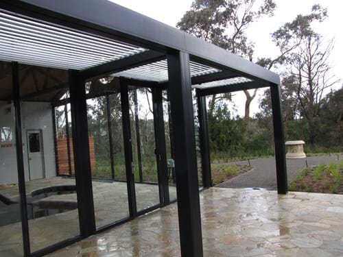 Bayside Privacy Screens Louvre Blade Sunscreen in aluminium for durability