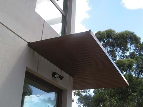 Bayside Privacy Screens specialists in Louvre Blade Sunscreens