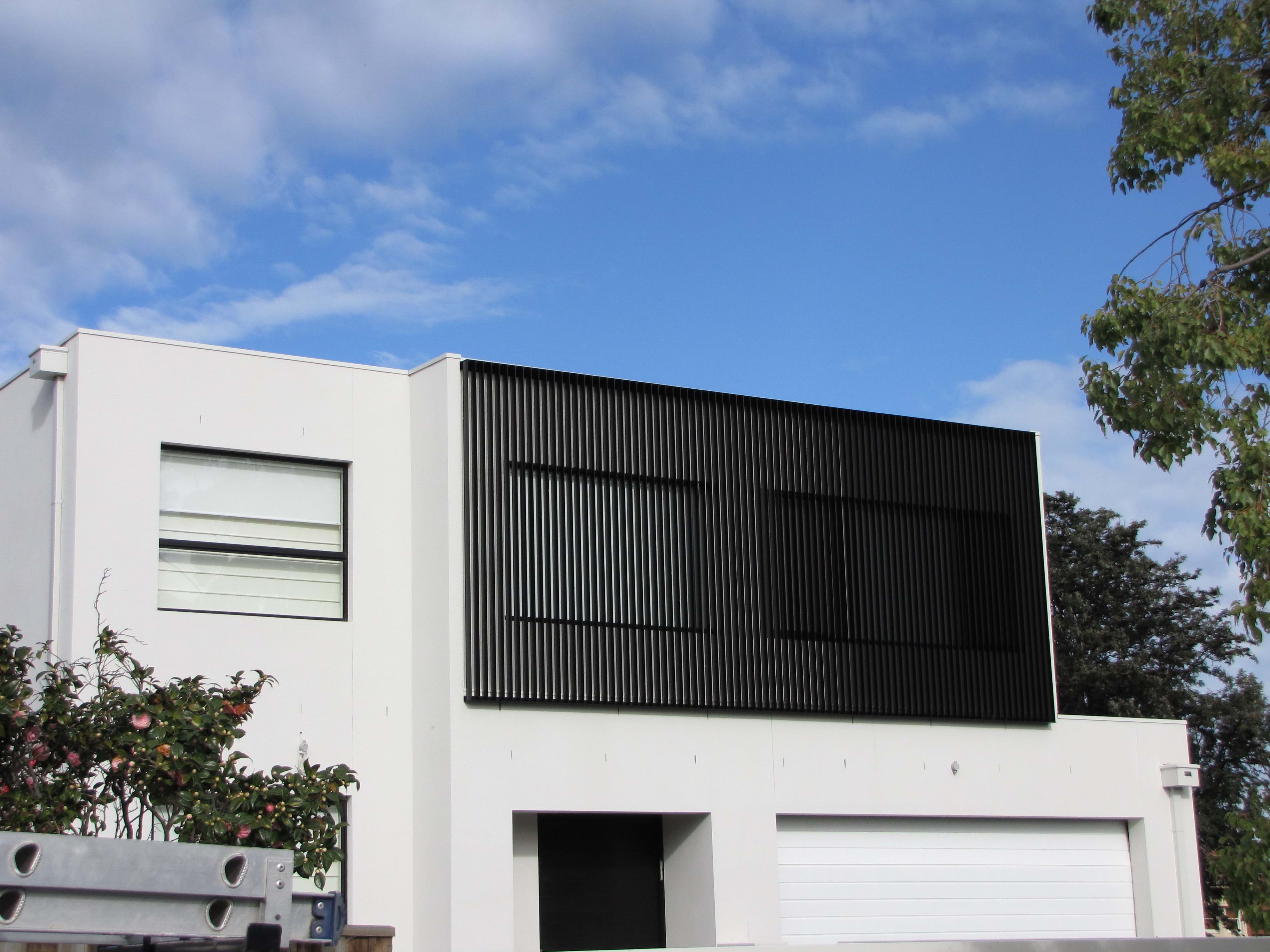 Enhance your home with Louvre Blade Feature Screens by Bayside Privacy Screens 