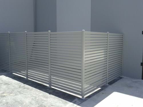 Bayside Privacy Screens offers an extensive range of products for privacy, sun control and security solutions - here the Baton Style Balcony Screen